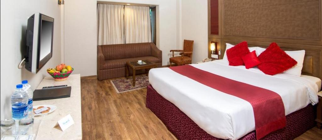 Vikram Vintage Inn Найнитал Экстерьер фото